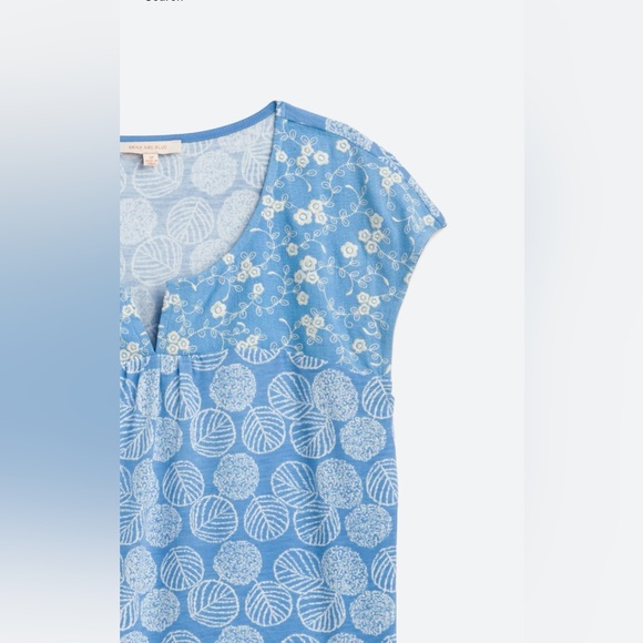 Cap sleeve, embroidered neckline knit top - Picture 7 of 7